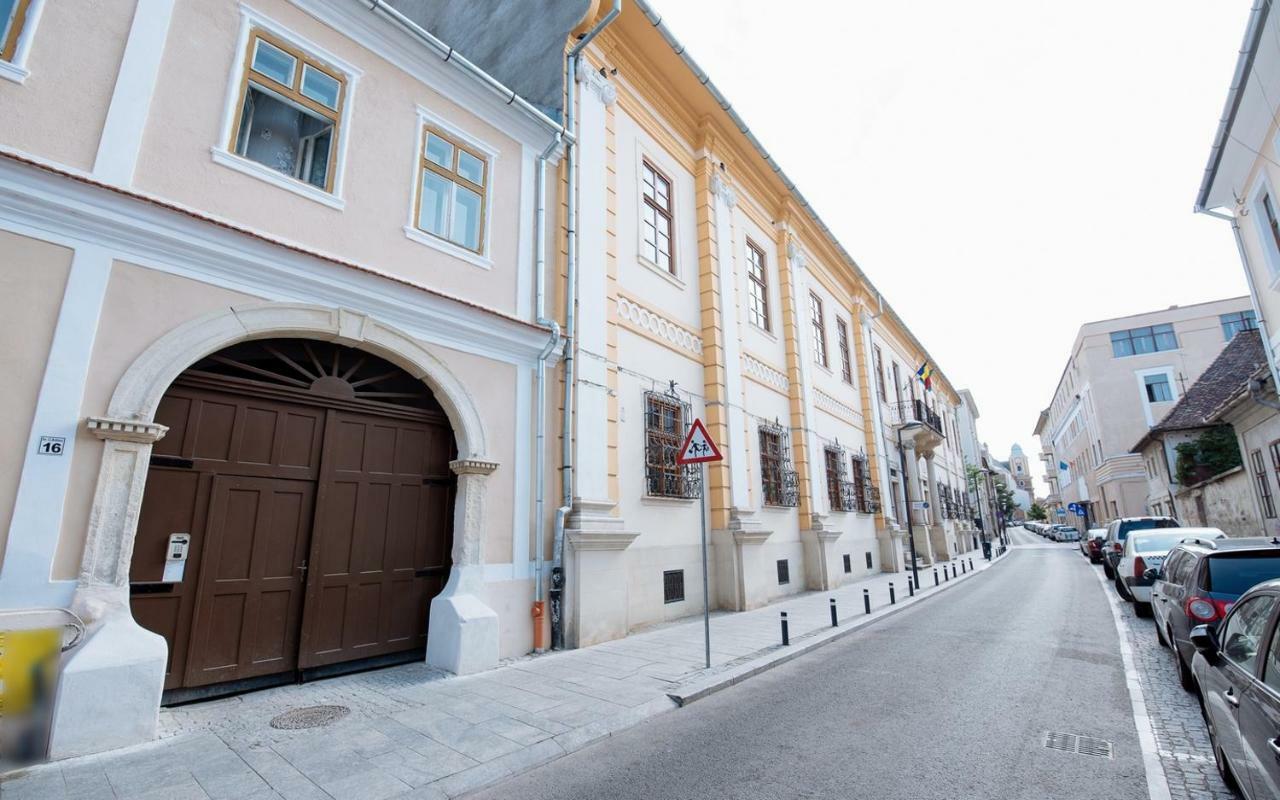 Studio K In Hitoric City Centre Κλουζ-Ναπόκα Εξωτερικό φωτογραφία